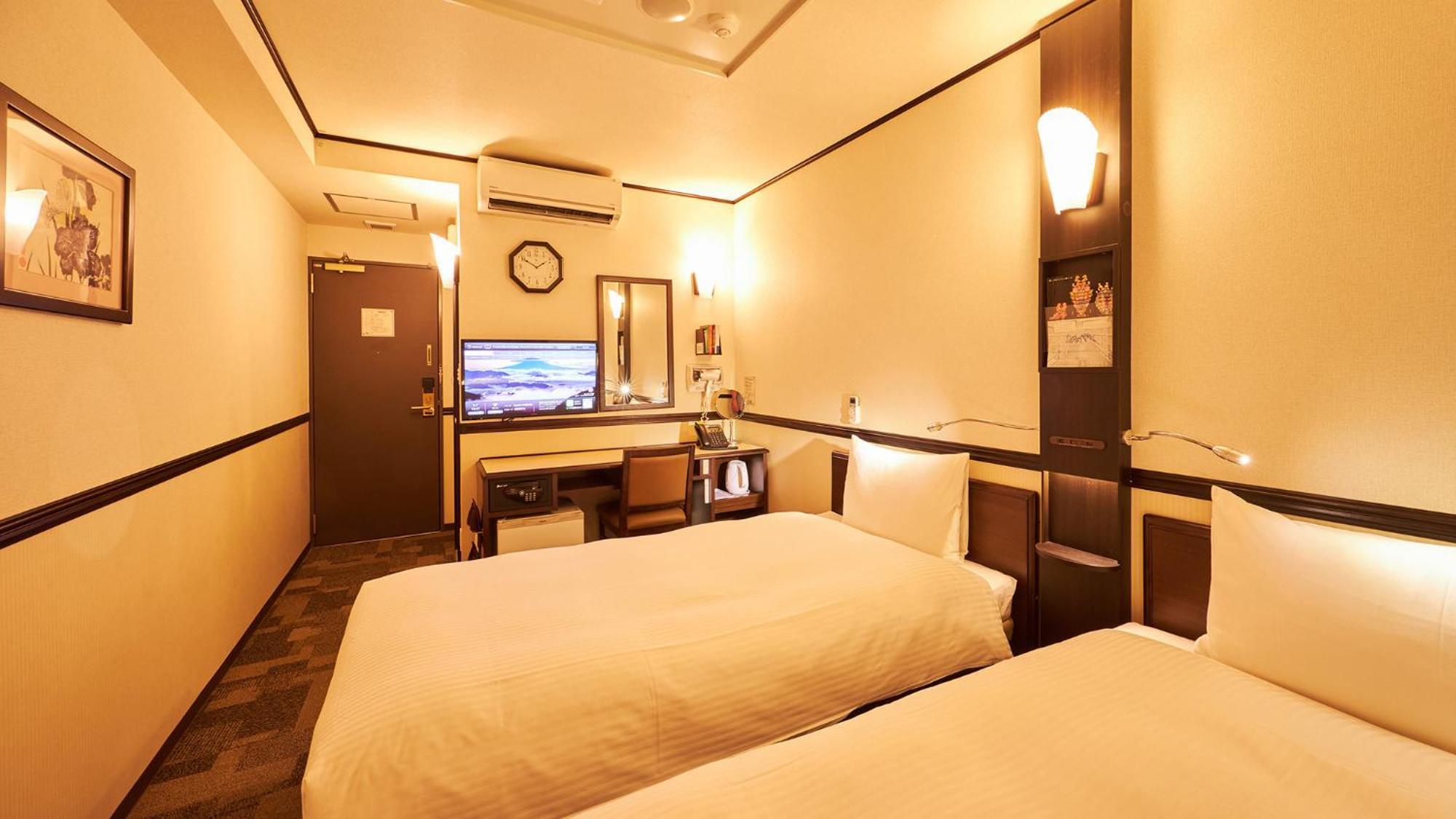 Toyoko Inn Tsu Eki Nishi Guchi Rom bilde