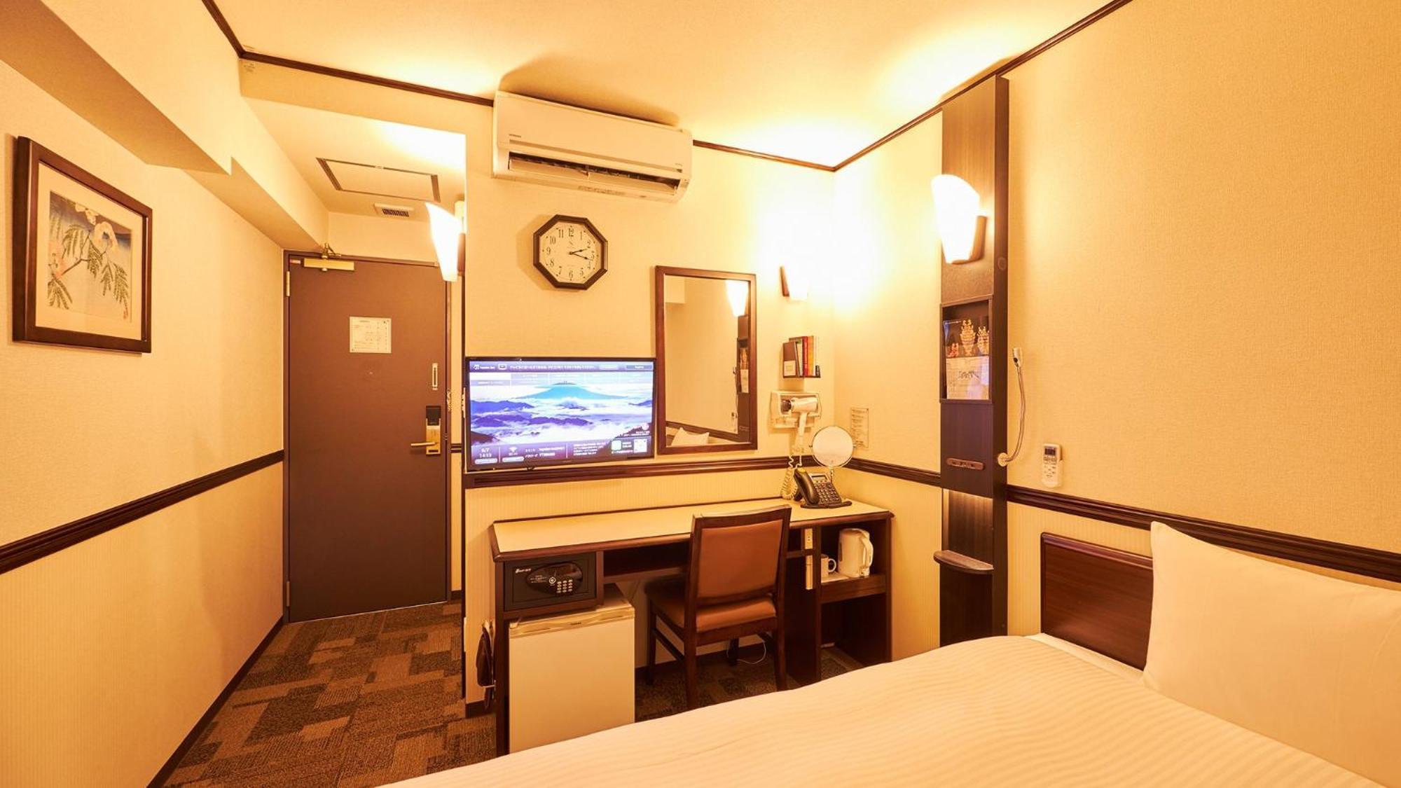 Toyoko Inn Tsu Eki Nishi Guchi Rom bilde